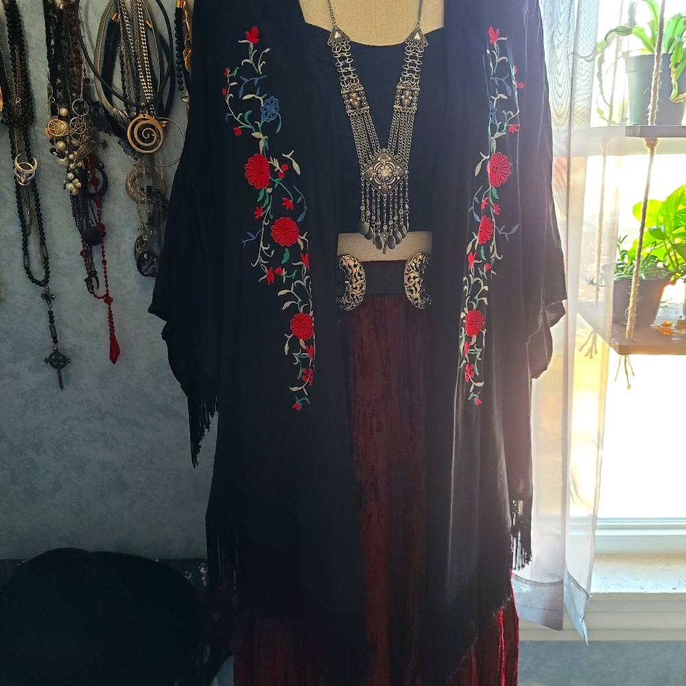 Xhilaration Target Embroidered Kimono L/XL